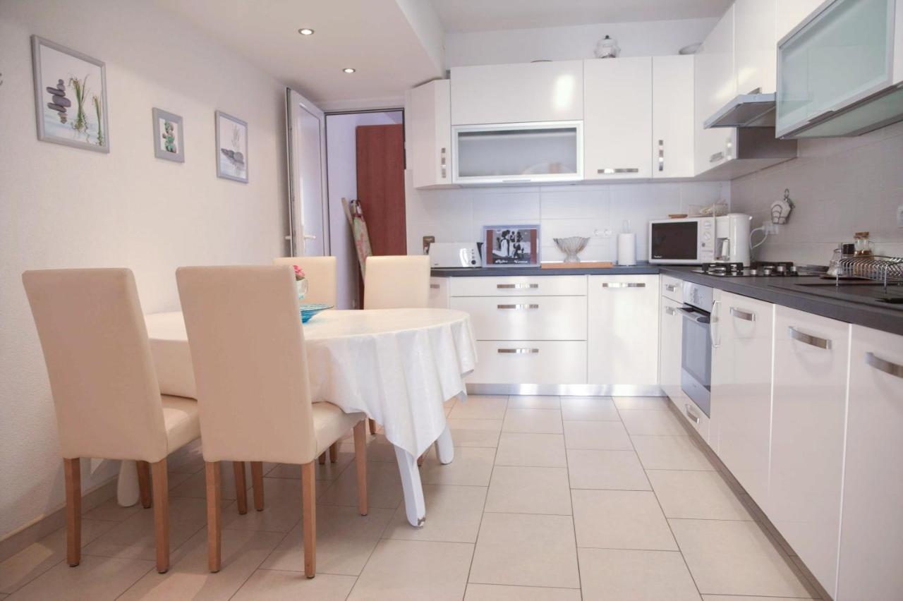 House Bilic Apartment Baska Voda Exterior photo